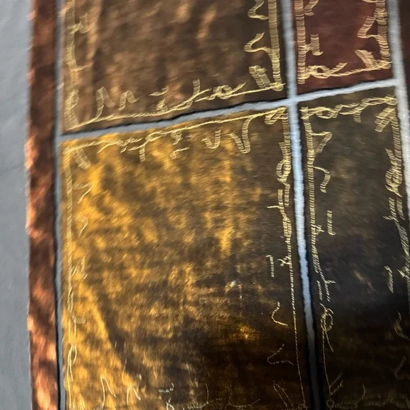 Velvet Patchwork scarf in Brown and Burgundy feels amazing might be silk oneside - Picture 2 of 2